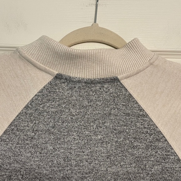 GAP Gray Cream Bomber Jacket - Picture 6 of 11